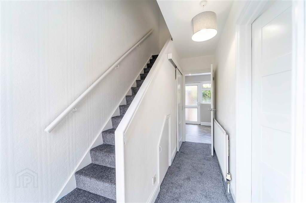 10 Inglewood Park
