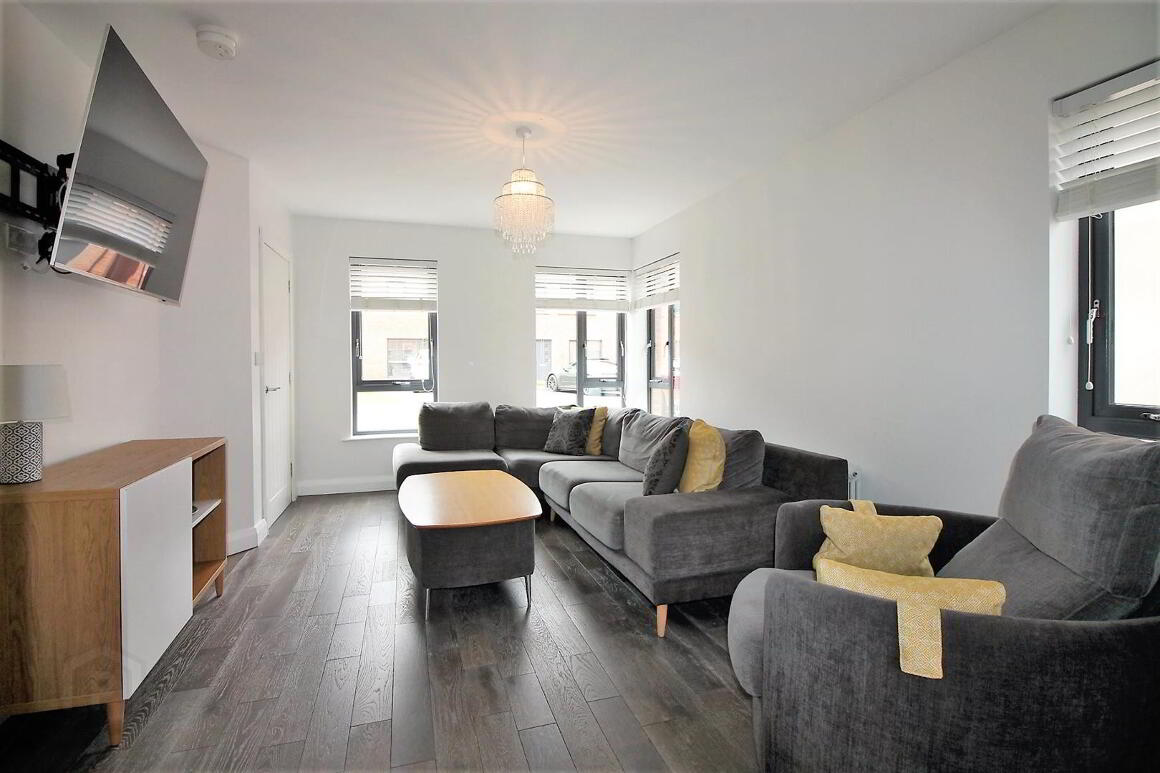 18 Glenwell Mews