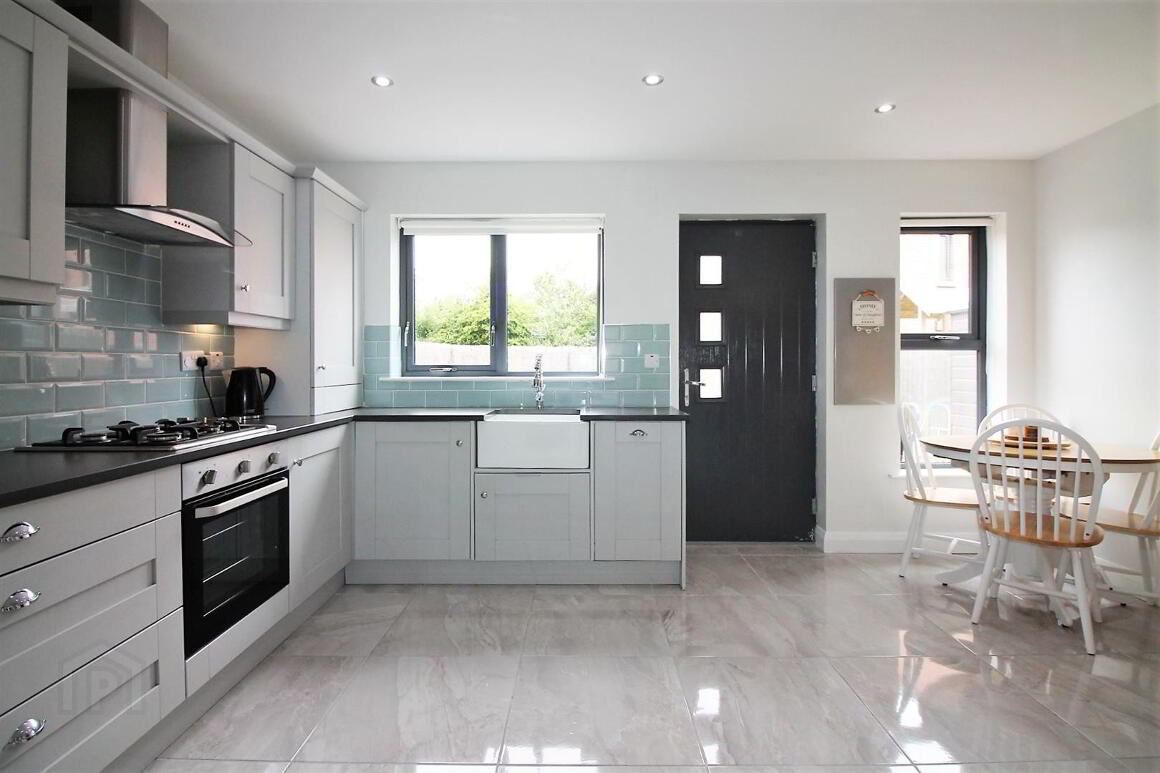 18 Glenwell Mews