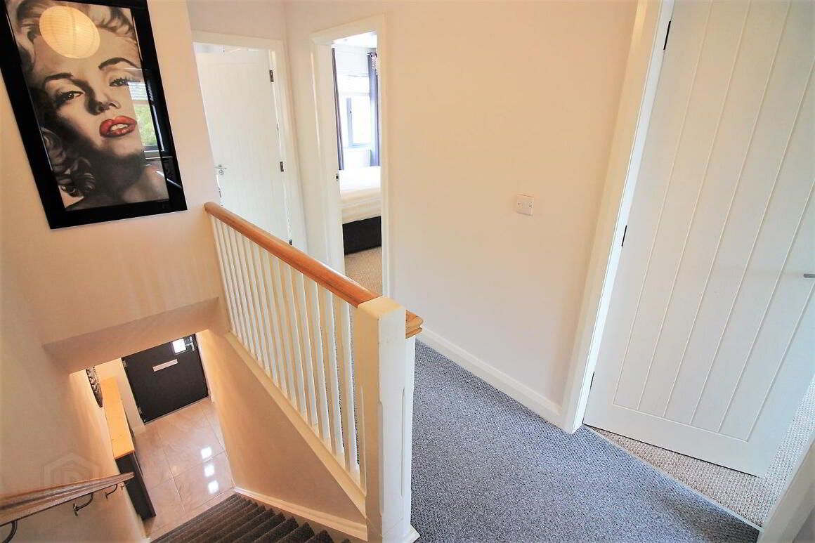 18 Glenwell Mews