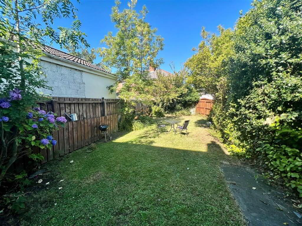 41 Ardenlee Gardens