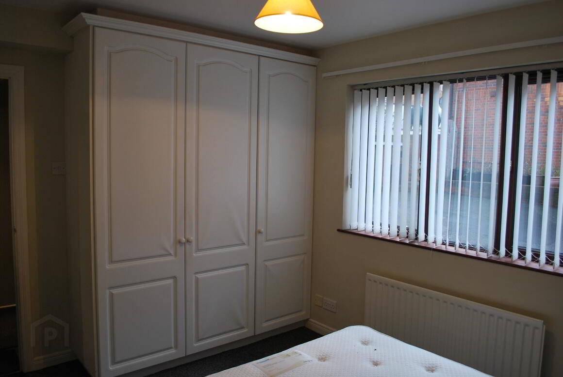 3 Sandringham Court