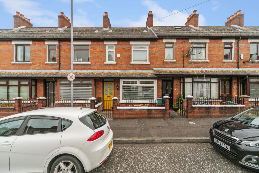 Photo 1 of 13 Meadowbank Place, Lisburn Road, Belfast