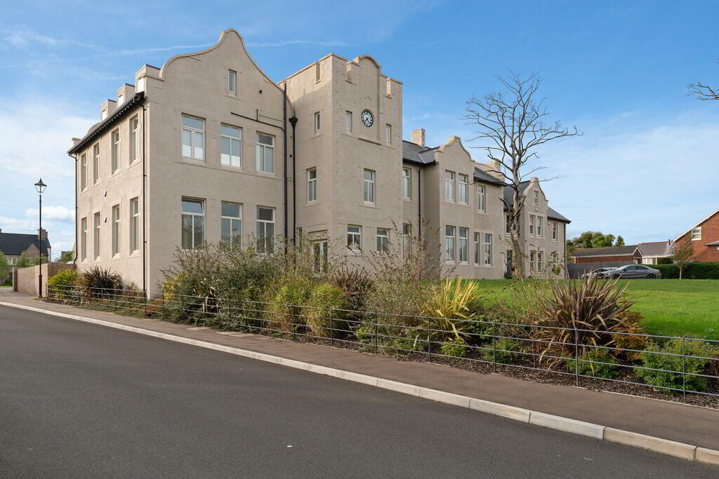 Photo 1 of Apartment 1 35 College Green, College Avenue, Bangor