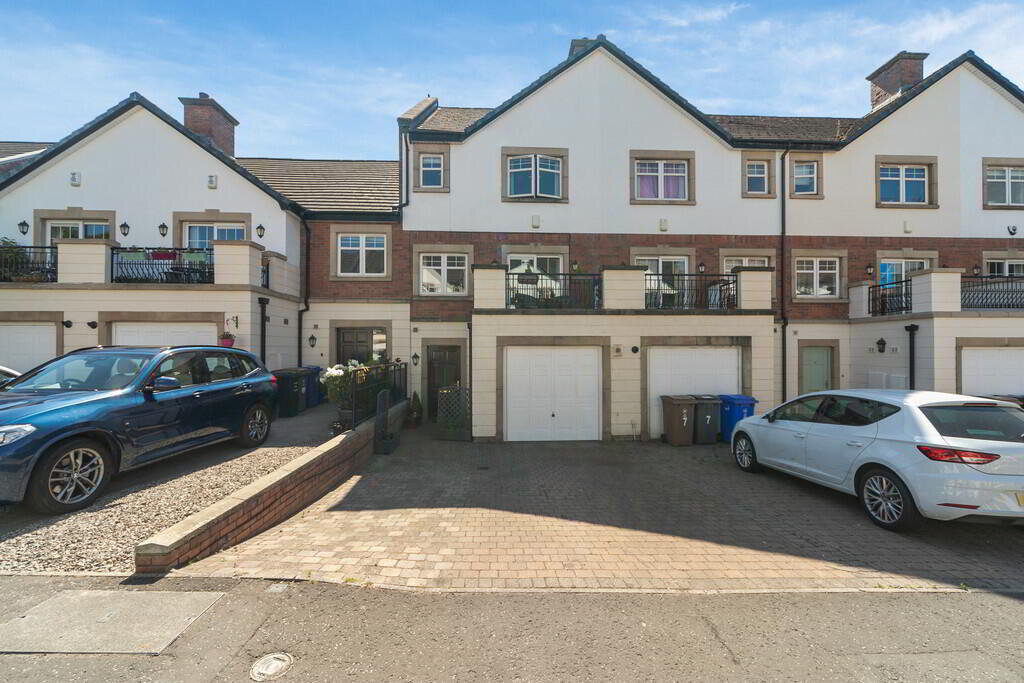 Photo 1 of 9 College Drive, Wellington Square, Belfast