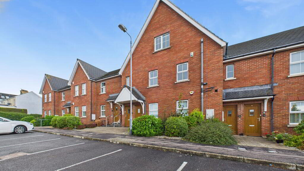Photo 1 of 6 Glenview Court, Bangor