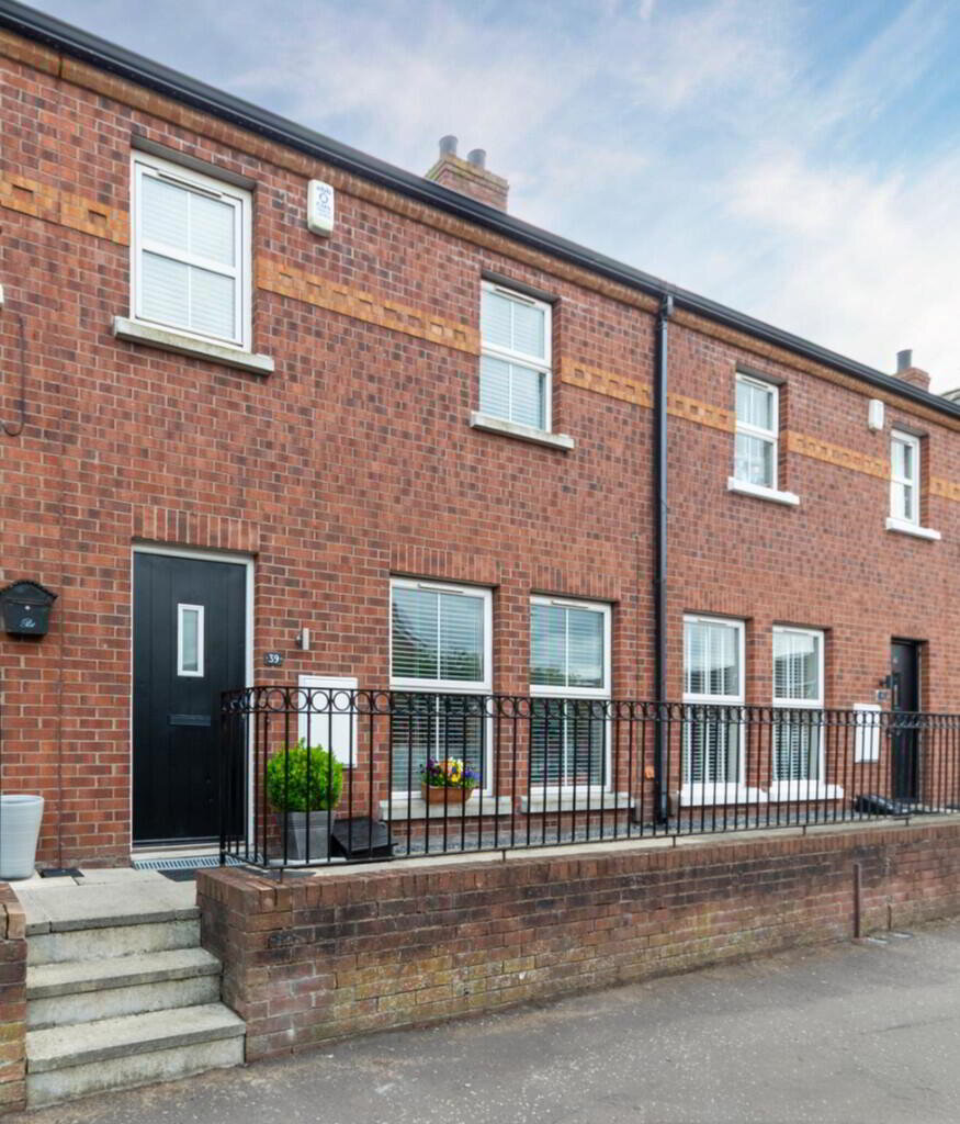 Photo 1 of 39 Yukon Street, Belfast