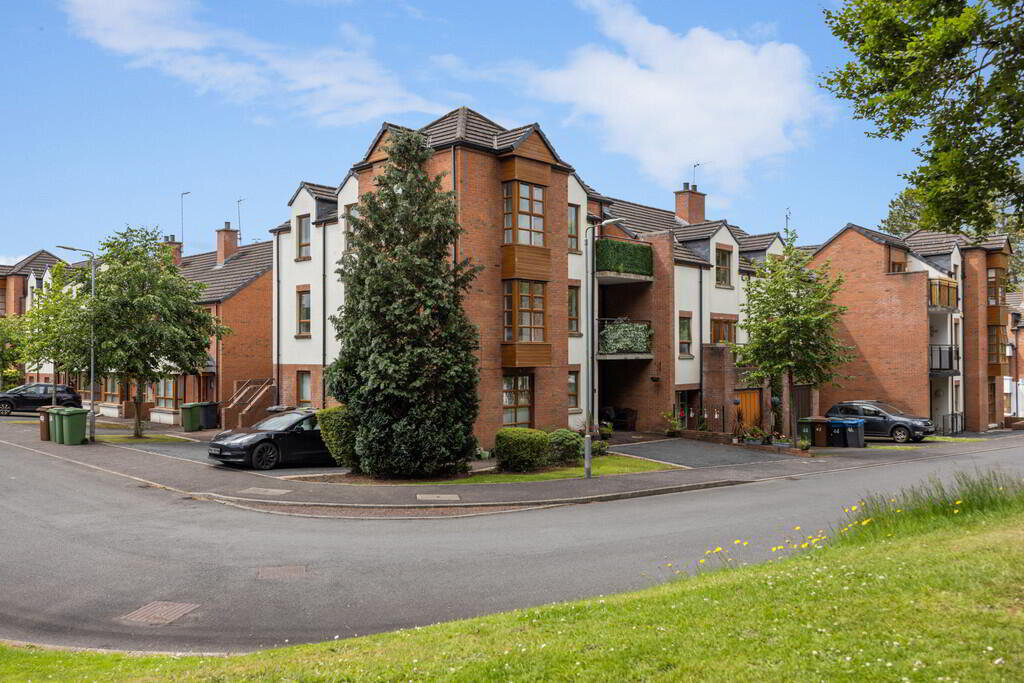 Photo 1 of 40 Redwood Dale, Dunmurry, Belfast