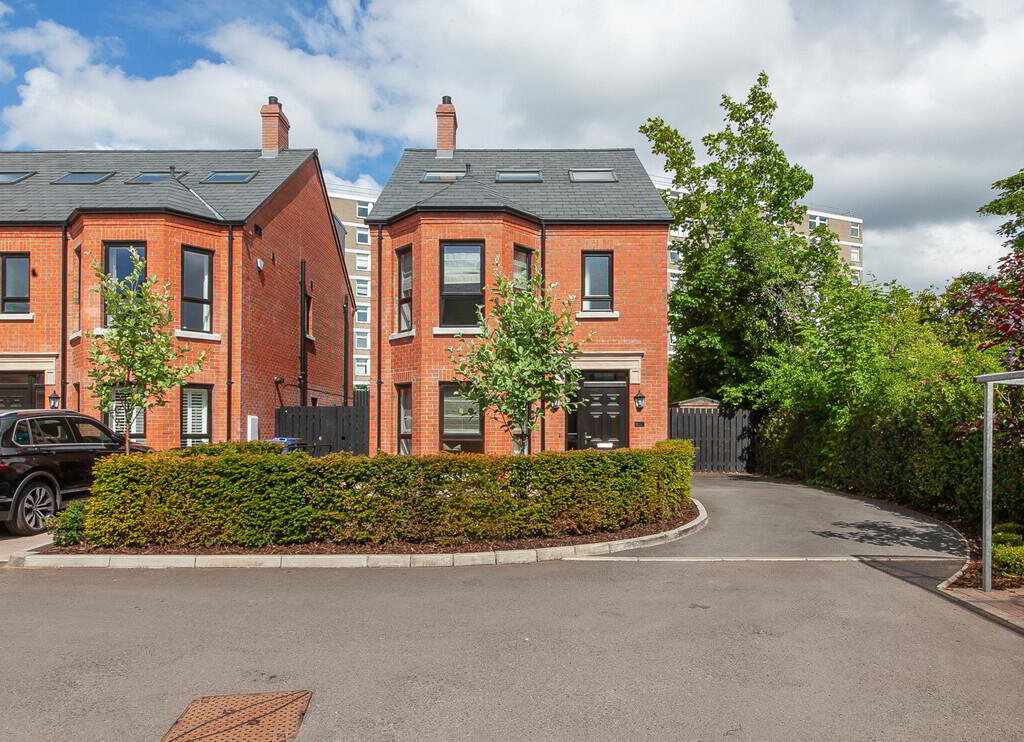 Photo 1 of 17b Upper Lisburn Road, Finaghy, Belfast