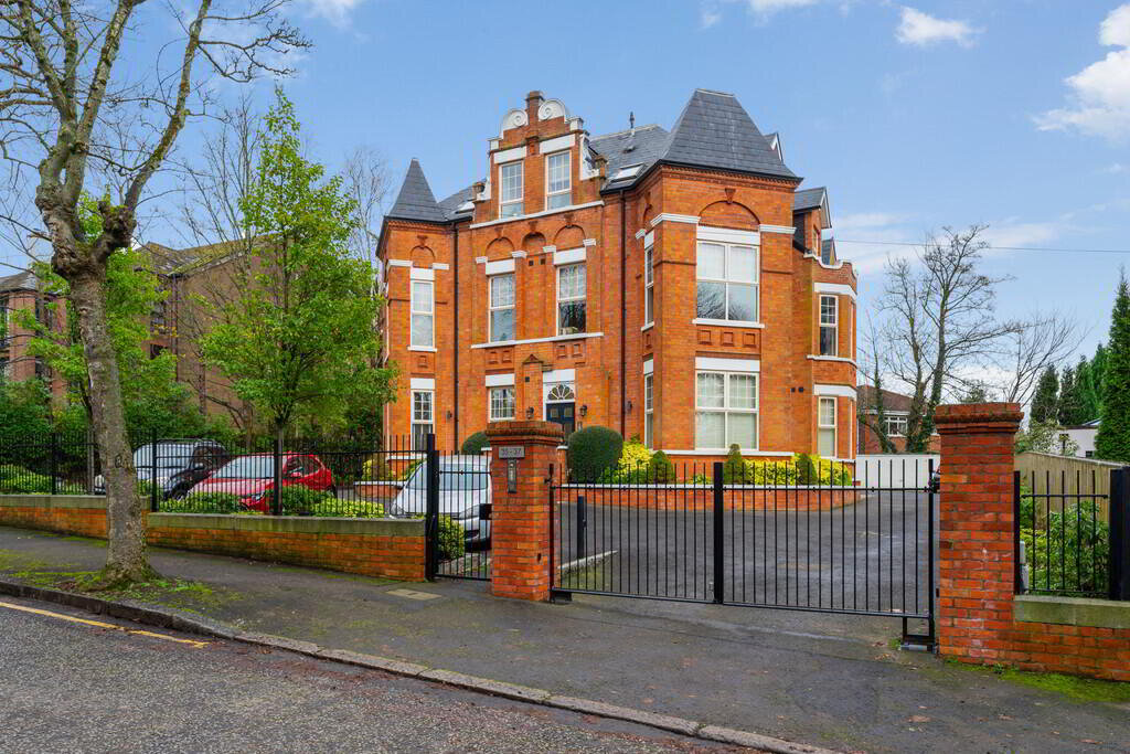 Photo 1 of Apt 3, 35-37 Sans Souci Park, Malone Road, Belfast