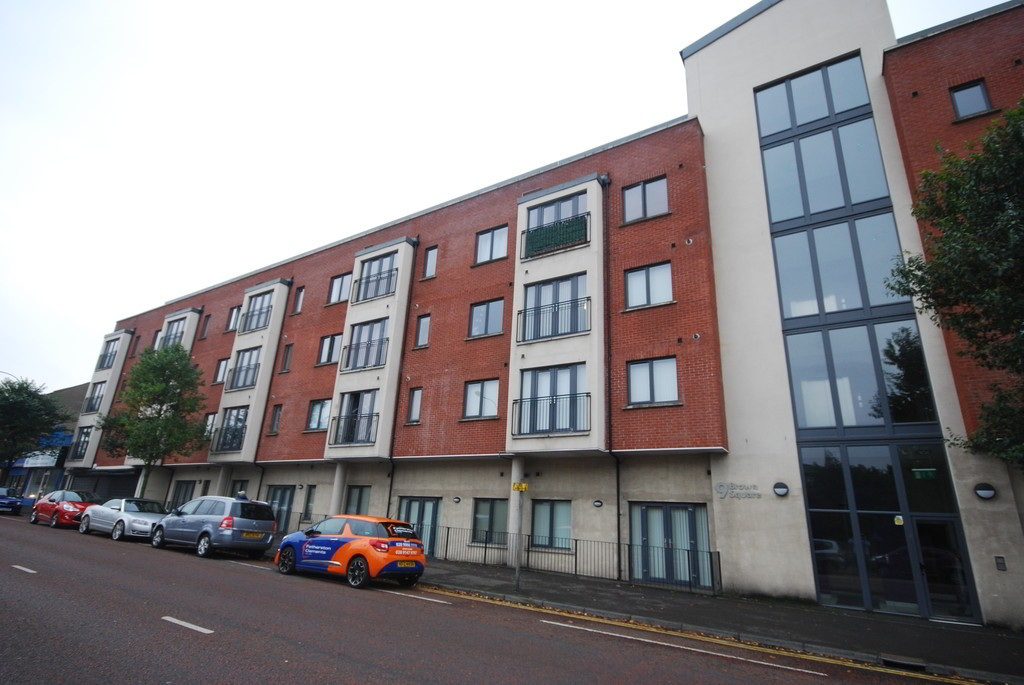 Photo 1 of 41 Gardiner Square, Peters Hill, Belfast