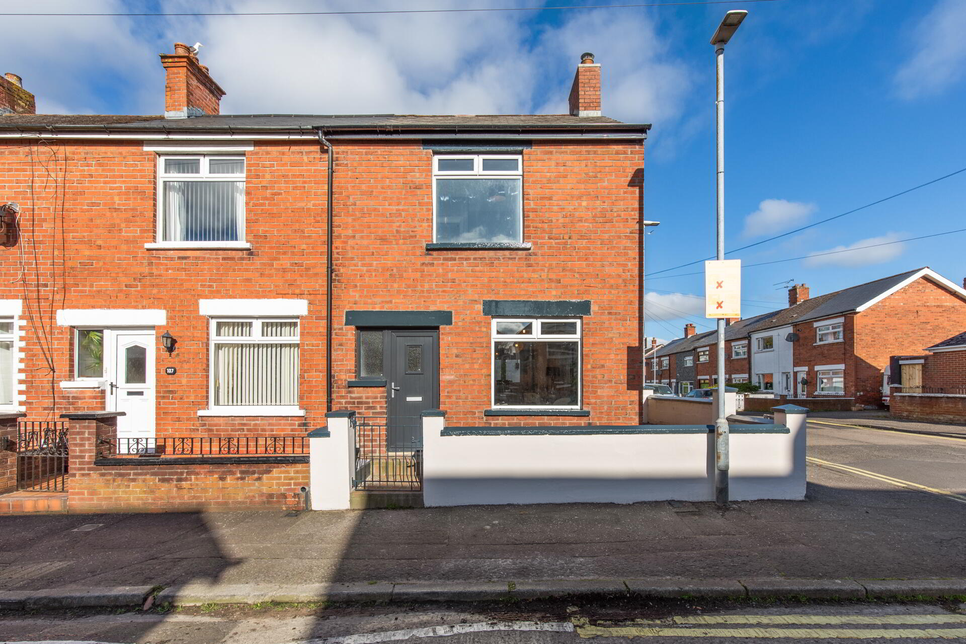 Photo 1 of 105 Dunraven Avenue, Belfast