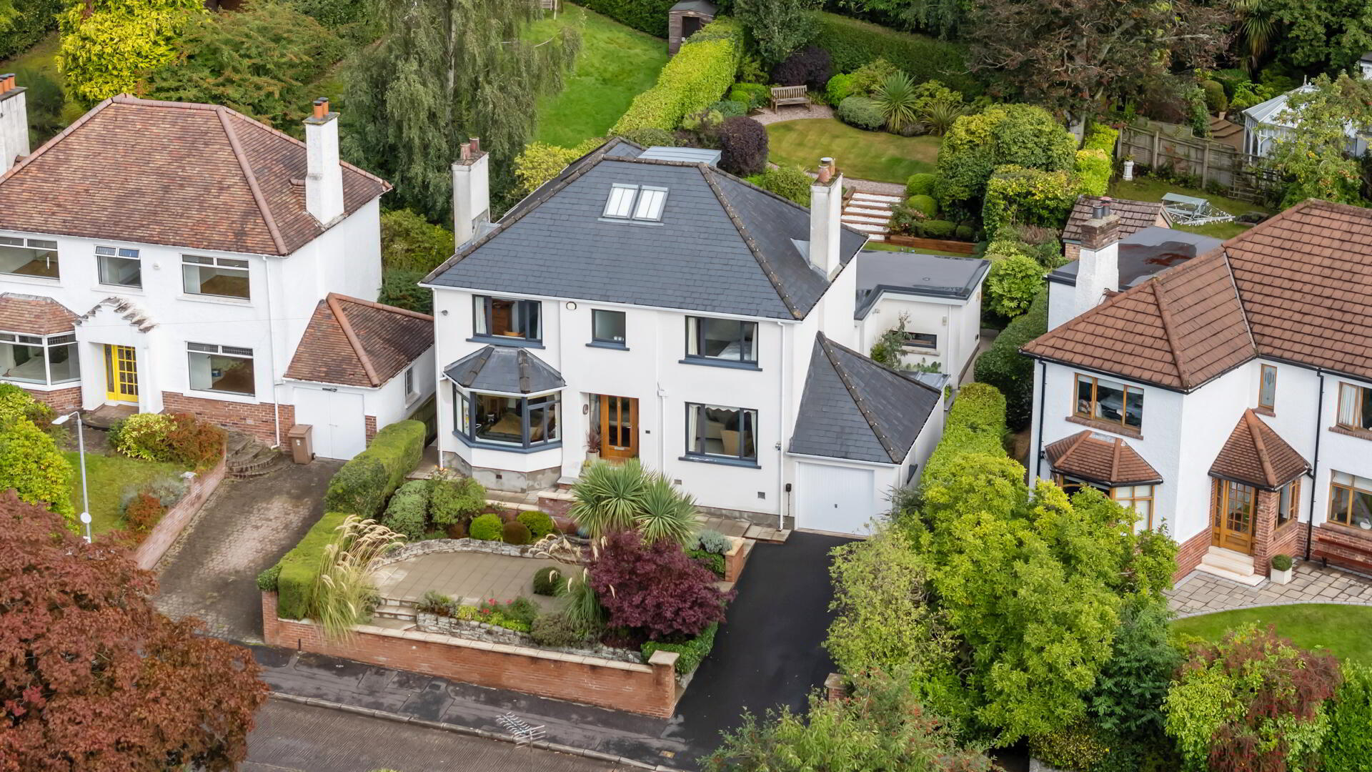 Photo 1 of 16 Cleaver Park, Belfast