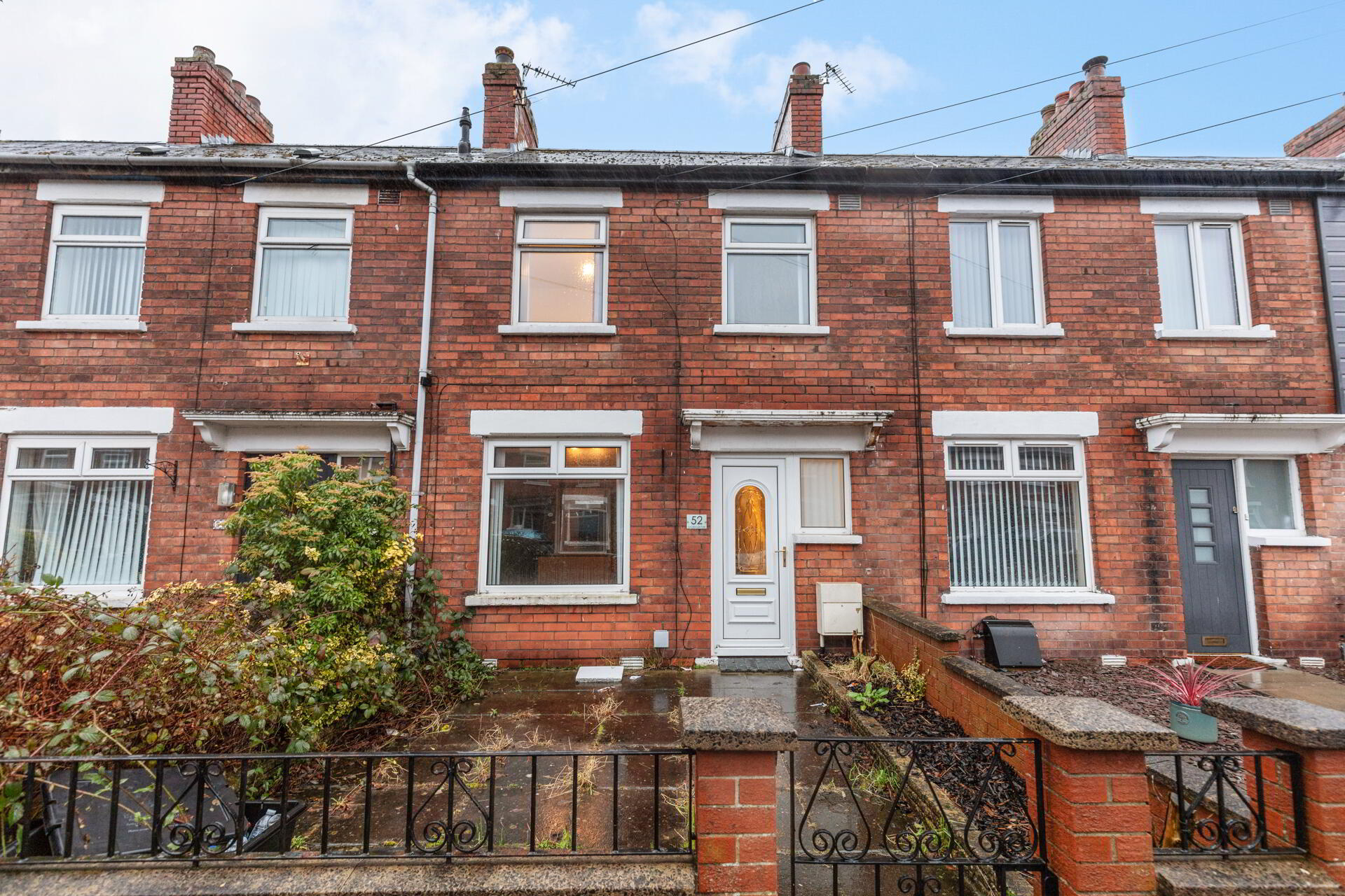 Photo 1 of 52 Sandbrook Park, Belfast