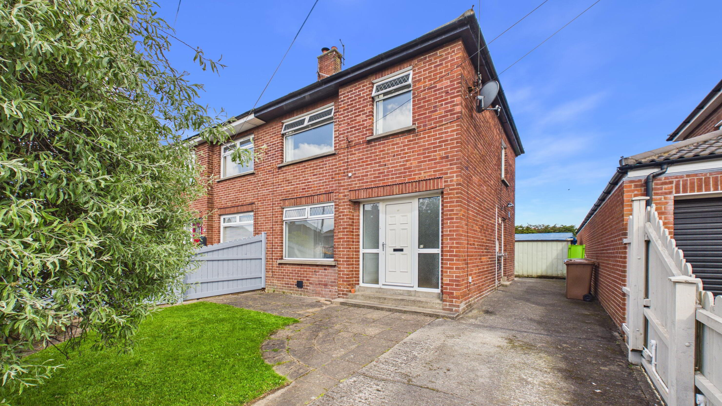 Photo 1 of 17 Grange Park, Bangor