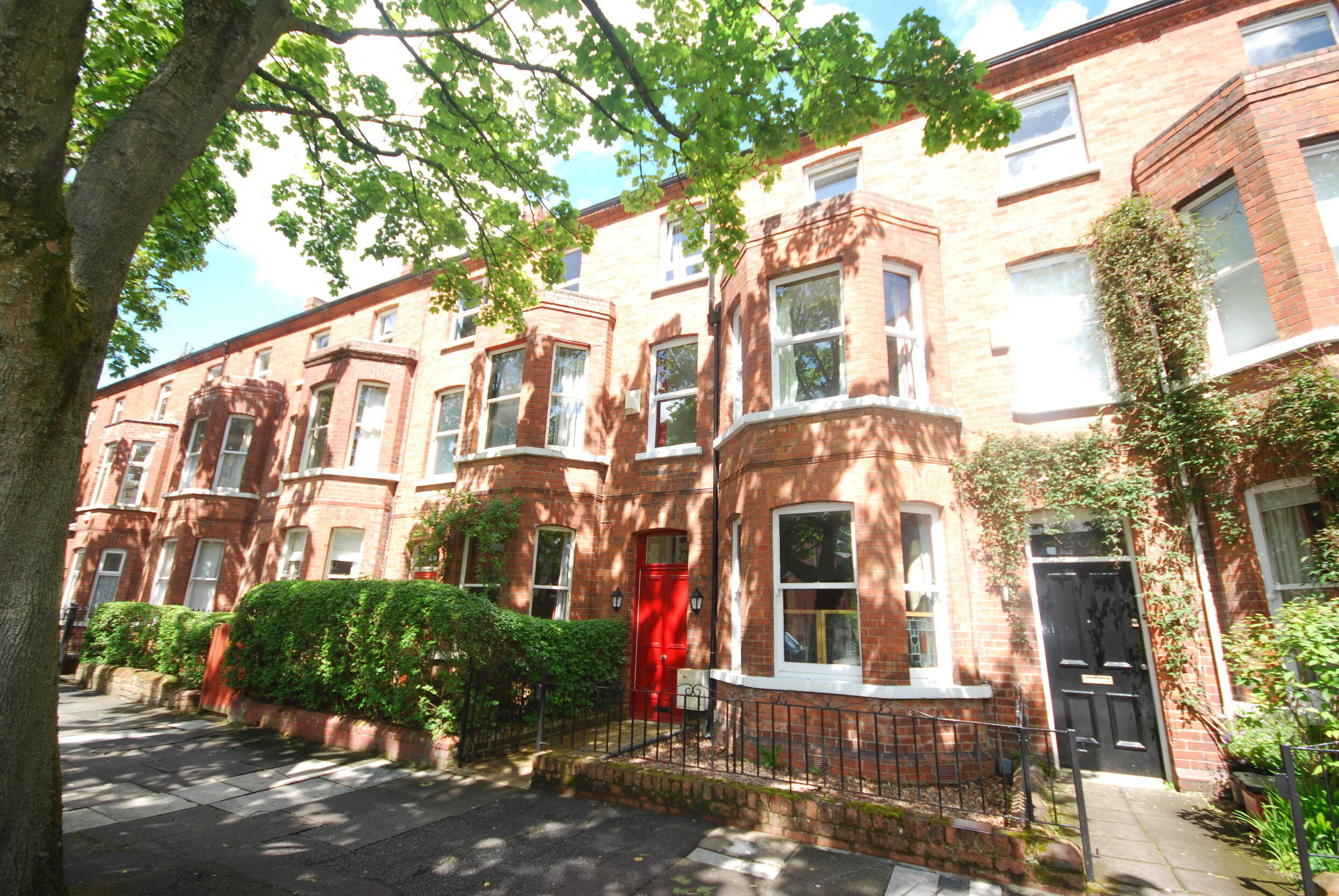 Photo 1 of 28 College Park Avenue, Botanic, Belfast
