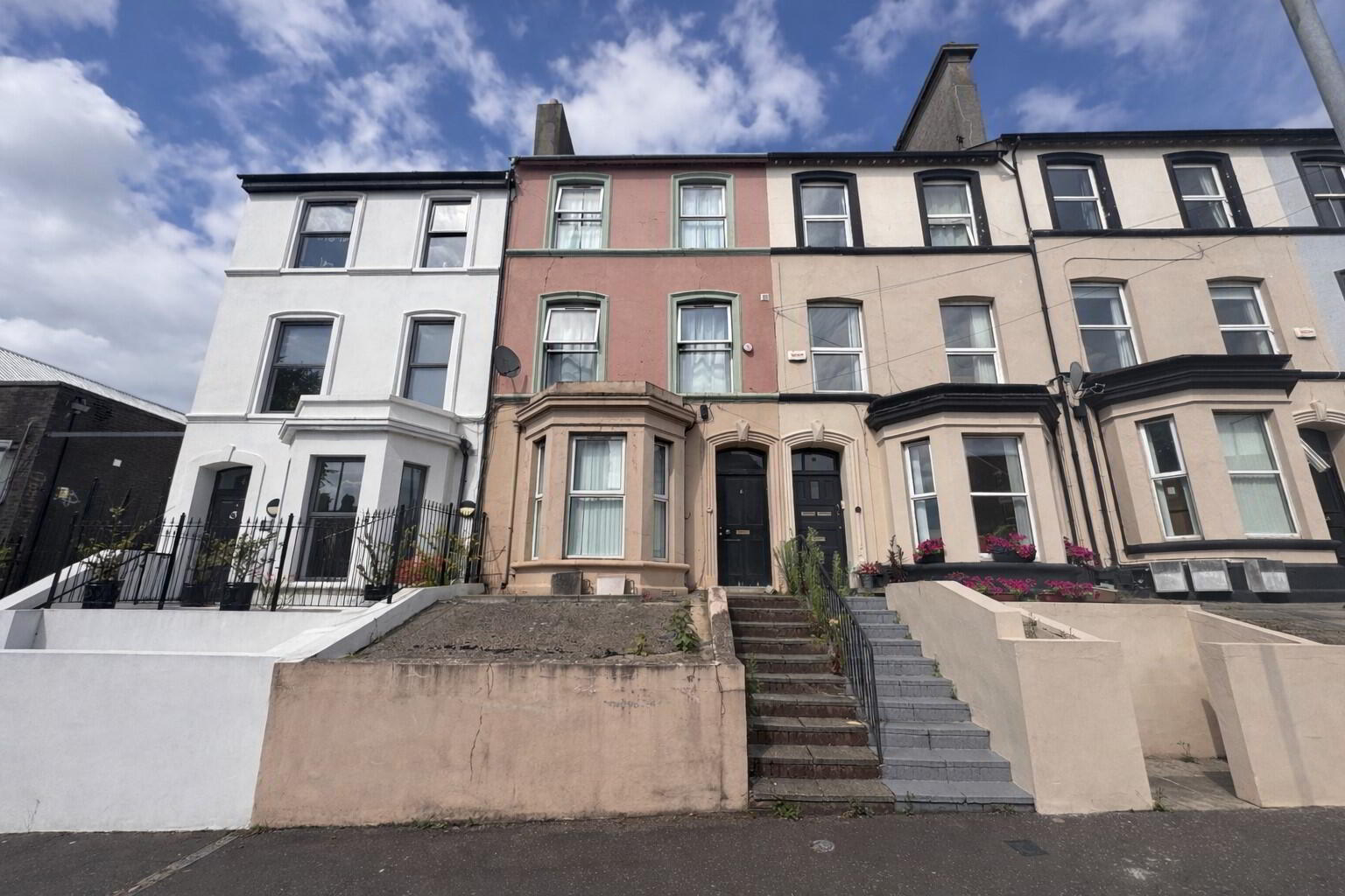 Photo 1 of 6 Eglantine Avenue, Belfast