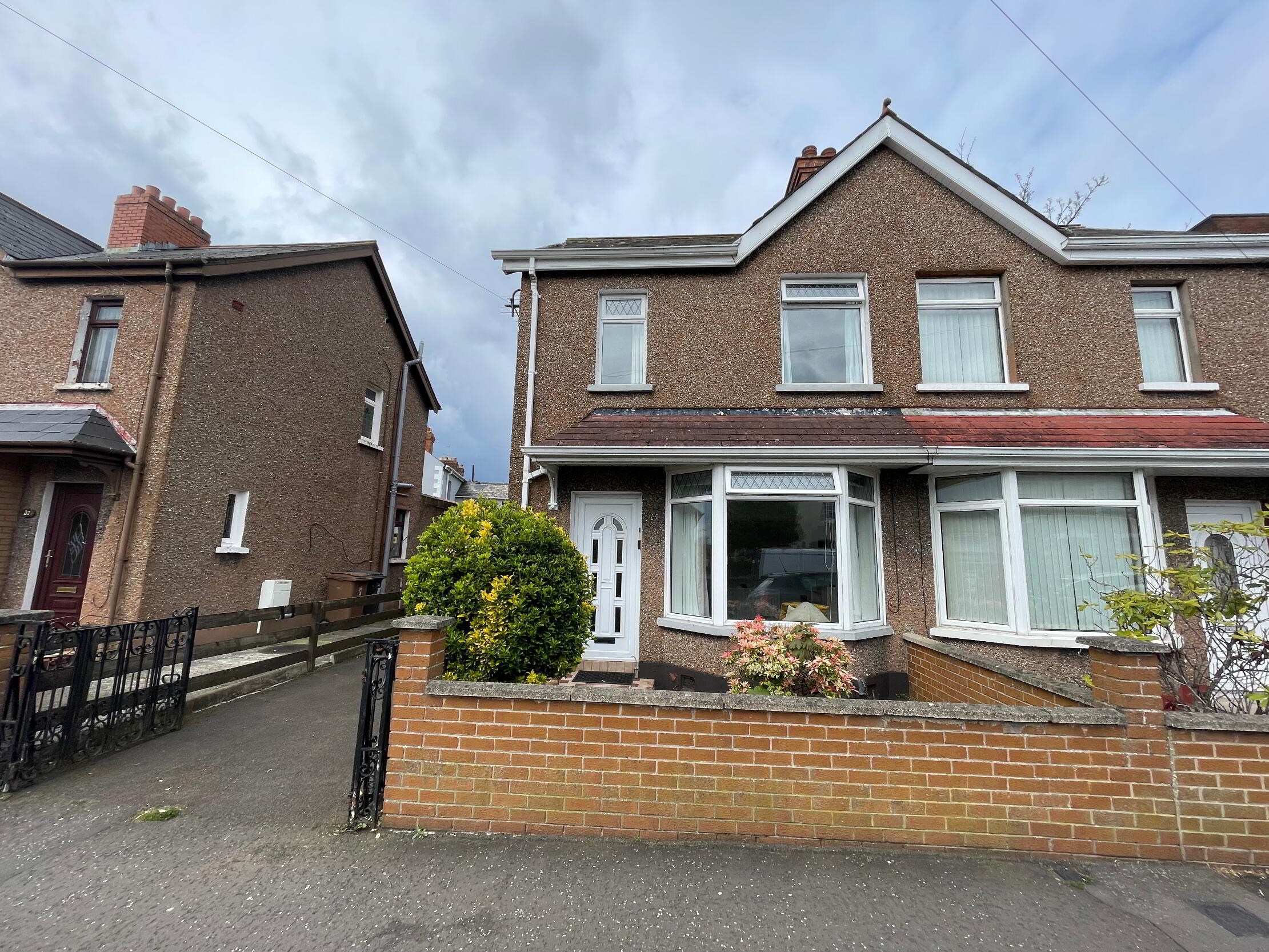 Photo 1 of 35 Holland Drive, Ballyhackamore, Belfast