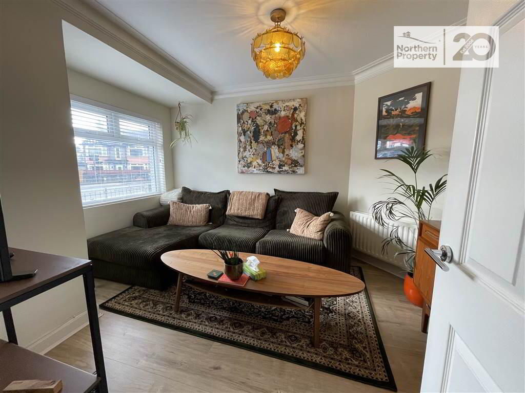 Photo 4 of 127 Kingsway, Dunmurry, Belfast