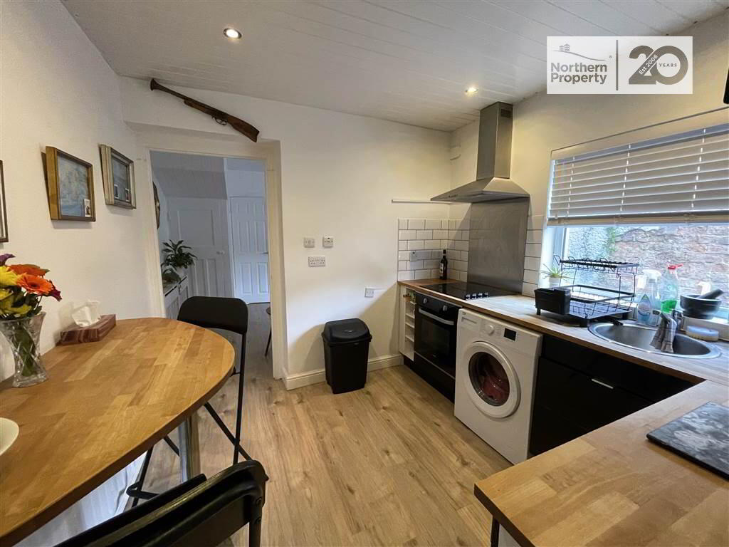 Photo 13 of 127 Kingsway, Dunmurry, Belfast