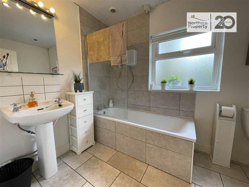 Photo 16 of 127 Kingsway, Dunmurry, Belfast