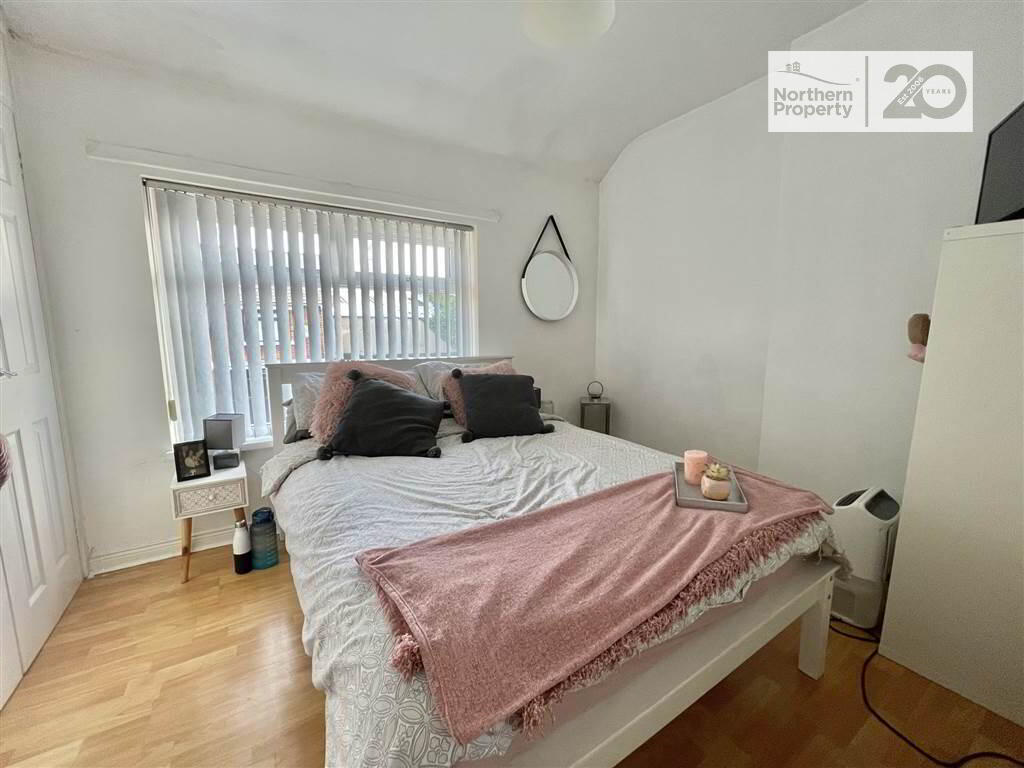 Photo 8 of 2 Beechmount Crescent, Belfast