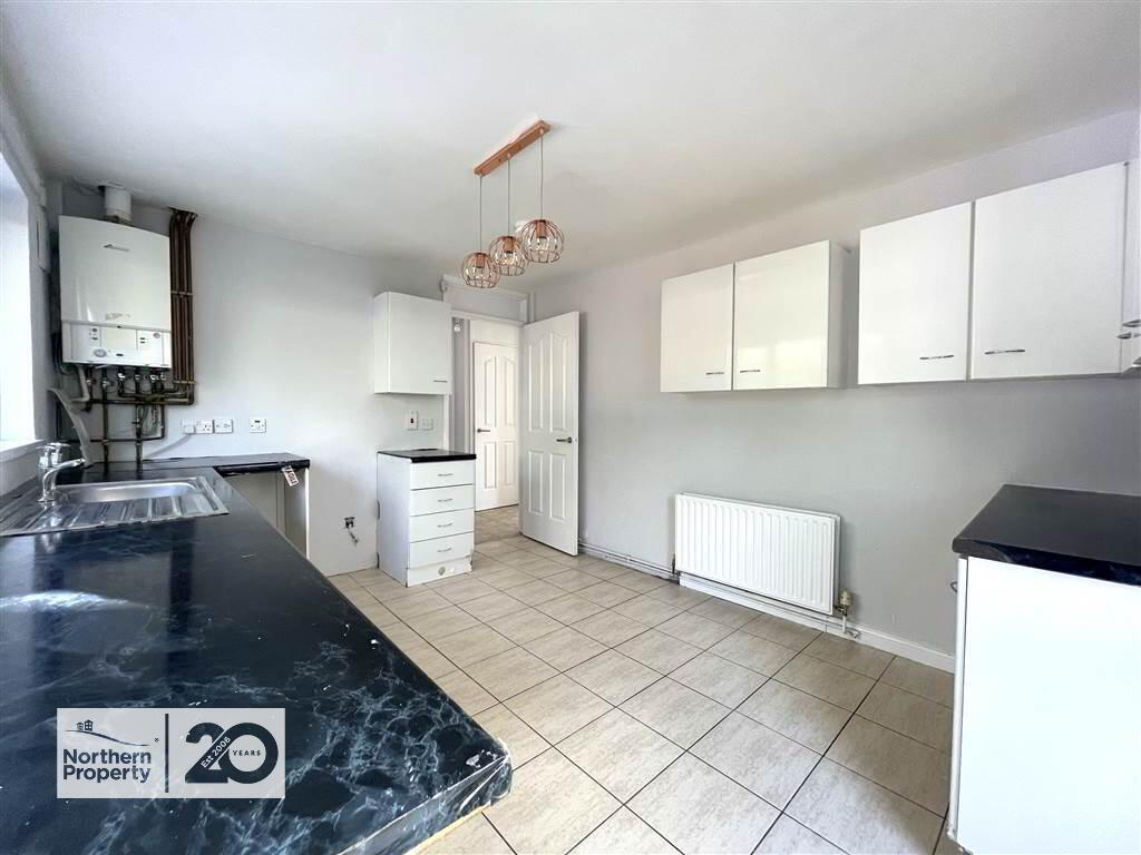 Photo 7 of 19 Ardcaoin Drive, Belfast