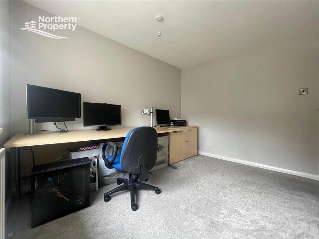 Photo 18 of 48 Tullymore Gardens, Belfast