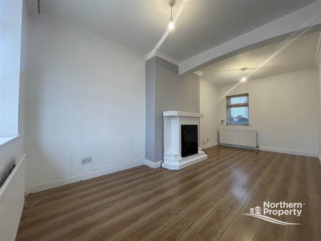 Photo 2 of 35 Glen Crescent, Belfast