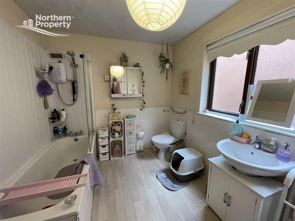 Photo 10 of 61 Earlscourt Street, Belfast