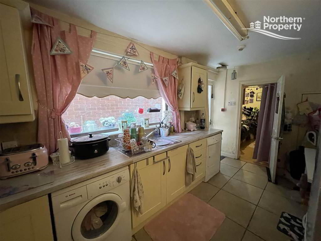 Photo 8 of 61 Earlscourt Street, Belfast