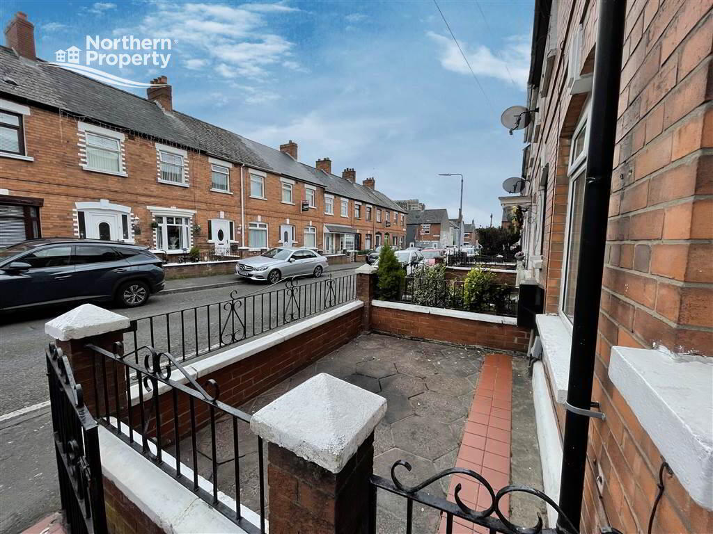 Photo 3 of 23 Iveagh Drive, Falls Road, Belfast