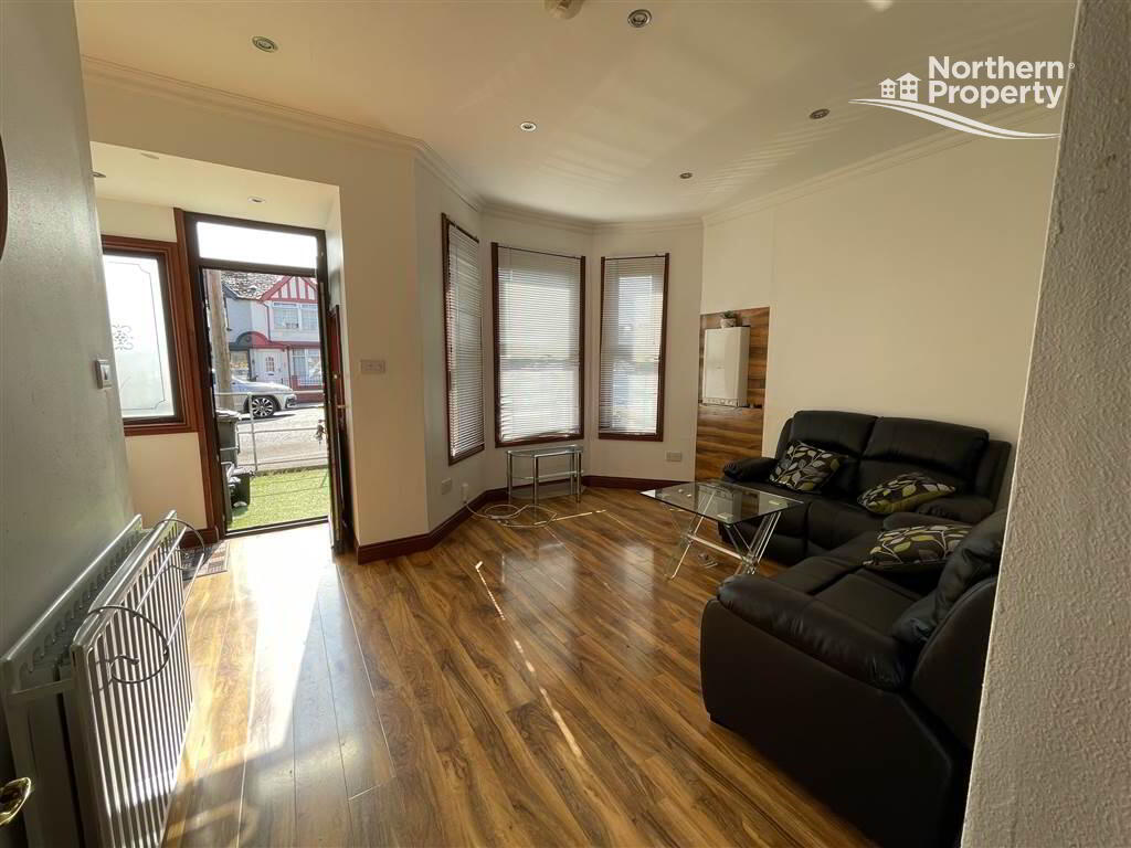 Photo 3 of 563 Donegall Road, Belfast