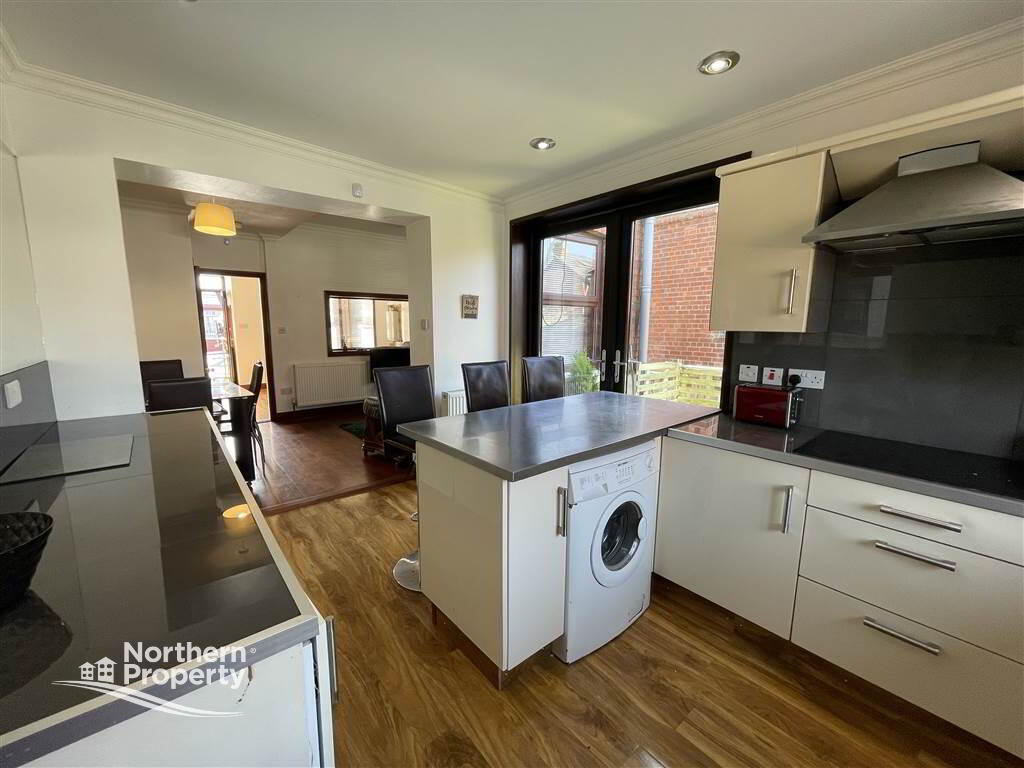 Photo 9 of 563 Donegall Road, Belfast