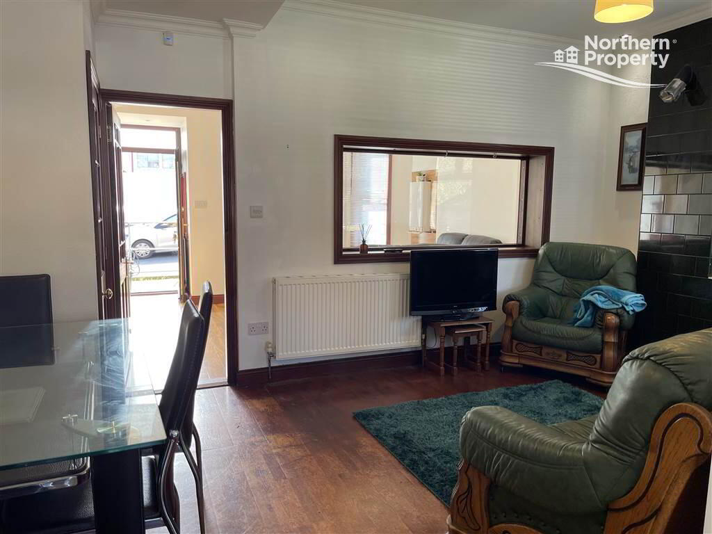 Photo 5 of 563 Donegall Road, Belfast