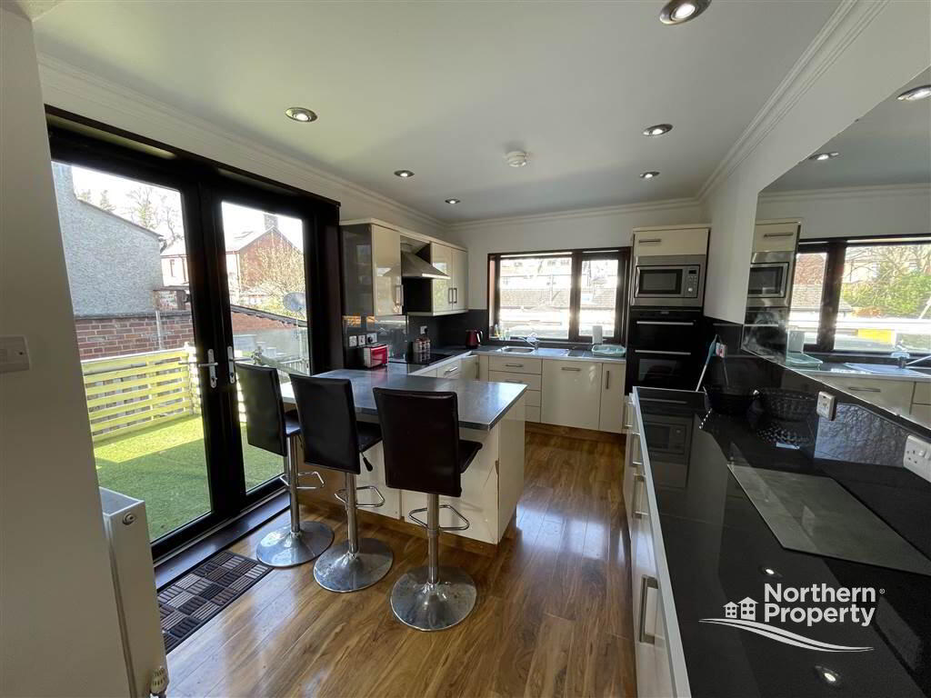 Photo 8 of 563 Donegall Road, Belfast