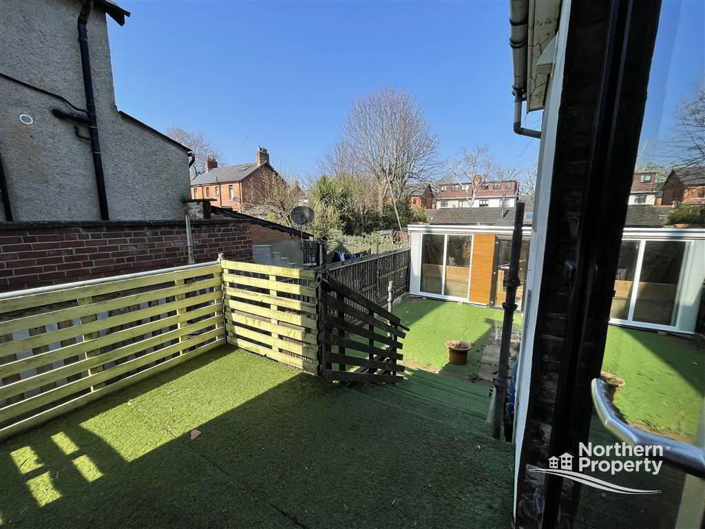 Photo 17 of 563 Donegall Road, Belfast