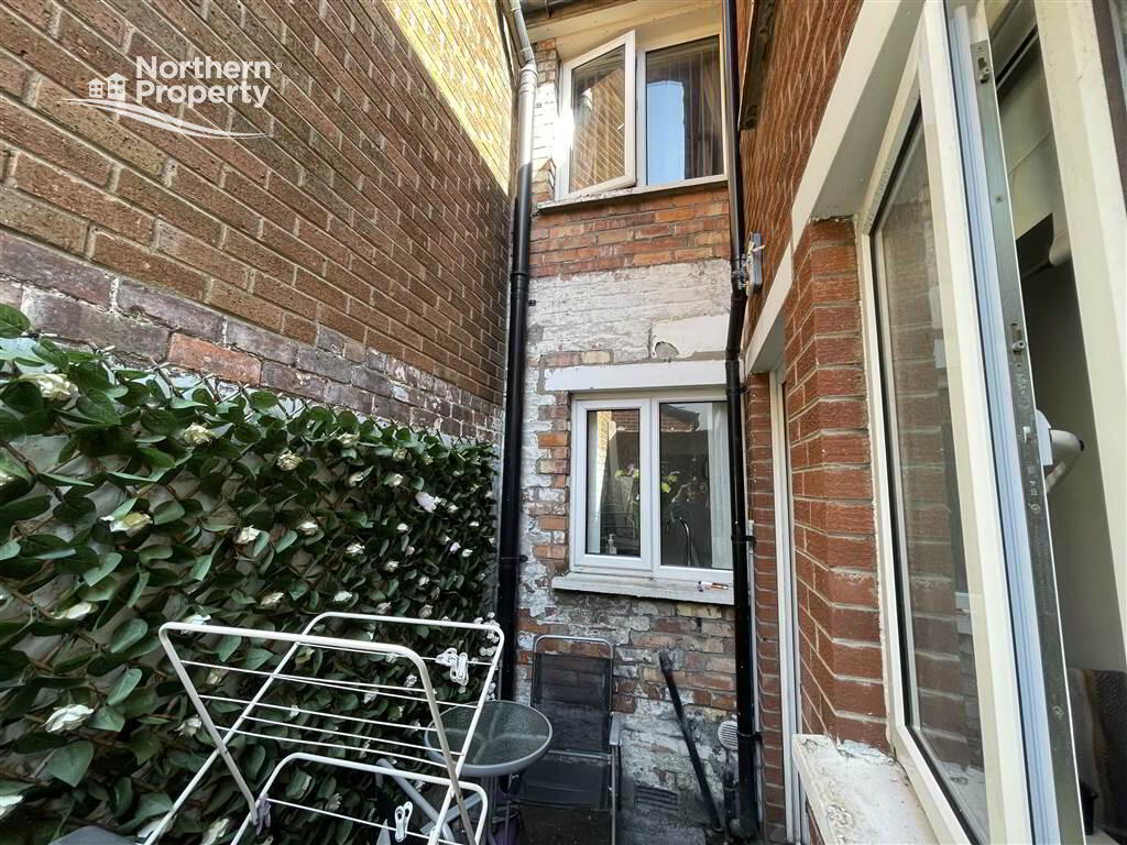 Photo 11 of 76 Locan Street, Belfast