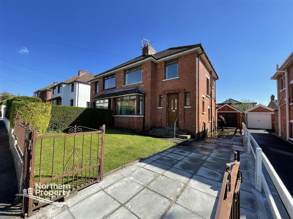 Photo 1 of 12 Lisdarragh Park, Belfast