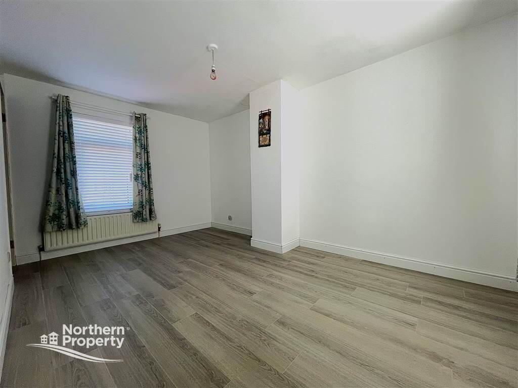 Photo 10 of 34 Lisvarna Place, Belfast