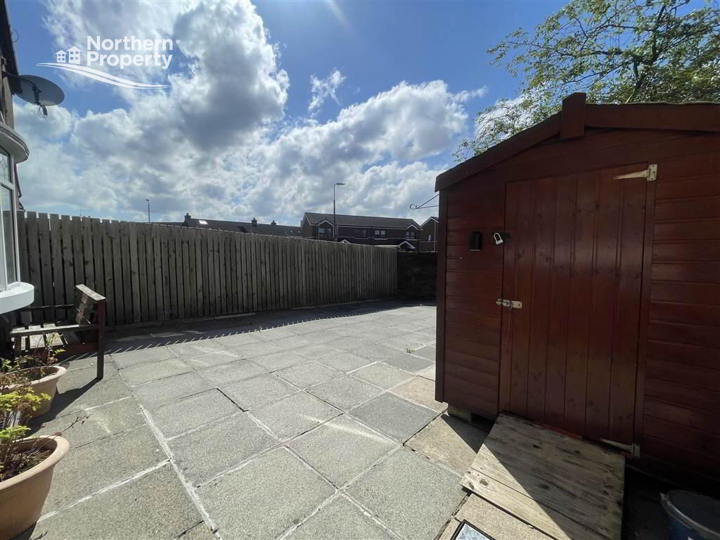 Photo 3 of 34 Lisvarna Place, Belfast