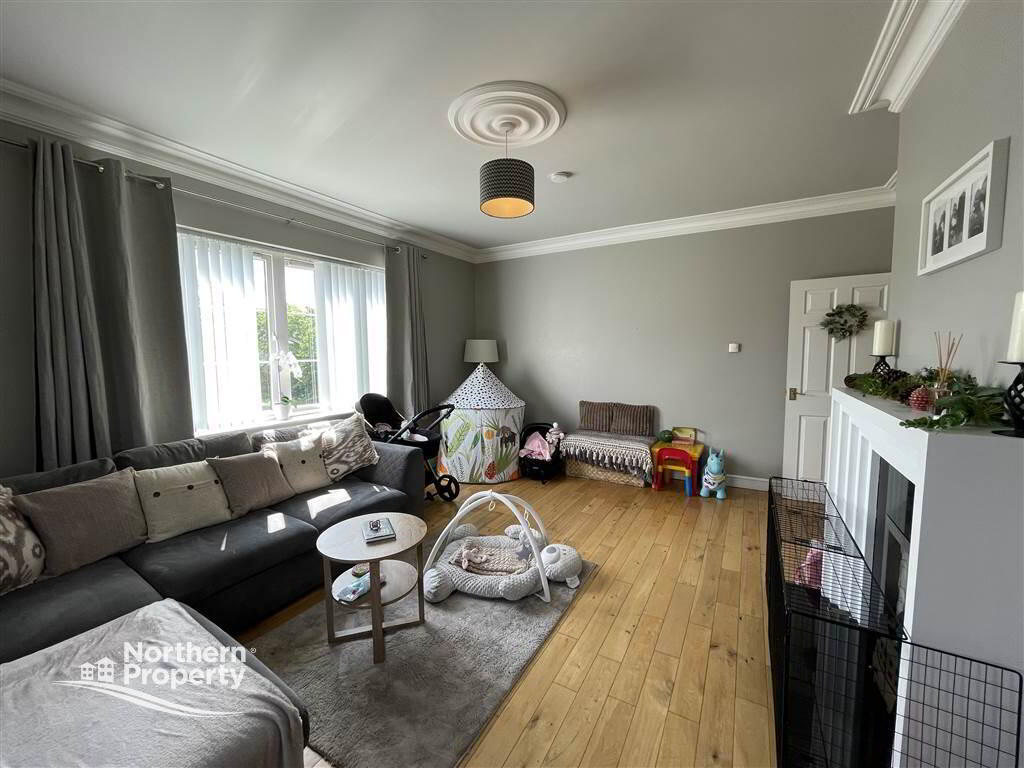 Photo 2 of 34 Lagmore Glen, Belfast