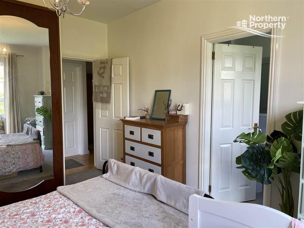 Photo 10 of 34 Lagmore Glen, Belfast