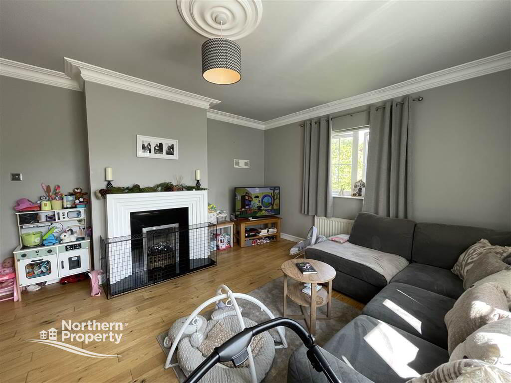 Photo 3 of 34 Lagmore Glen, Belfast