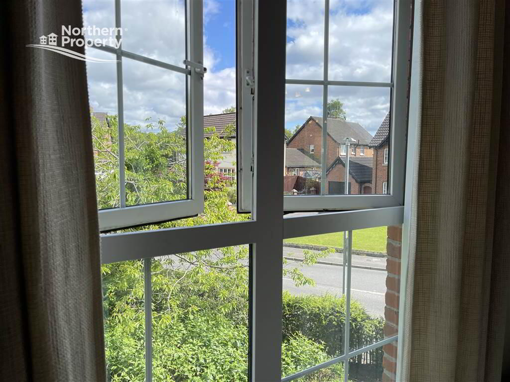 Photo 11 of 34 Lagmore Glen, Belfast