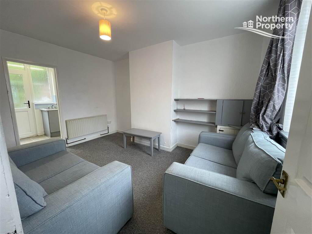 Photo 3 of 58 Olympia Drive, Belfast