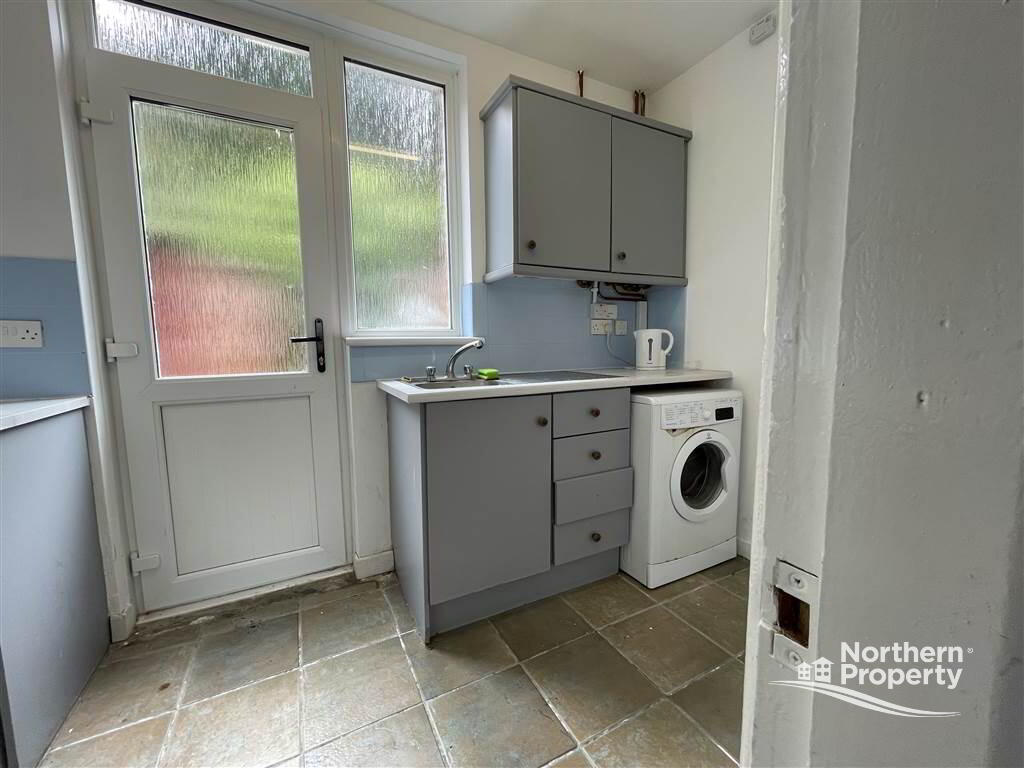 Photo 5 of 58 Olympia Drive, Belfast