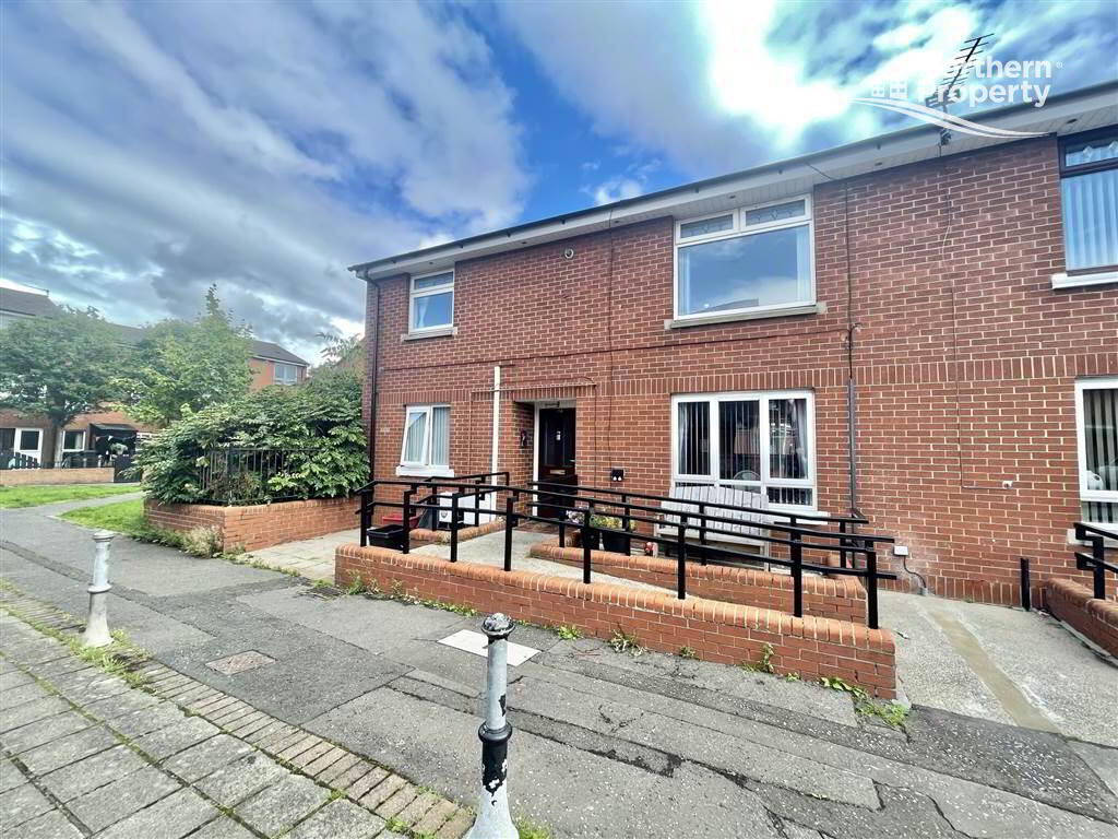 Photo 1 of 15b Majestic Drive, Belfast