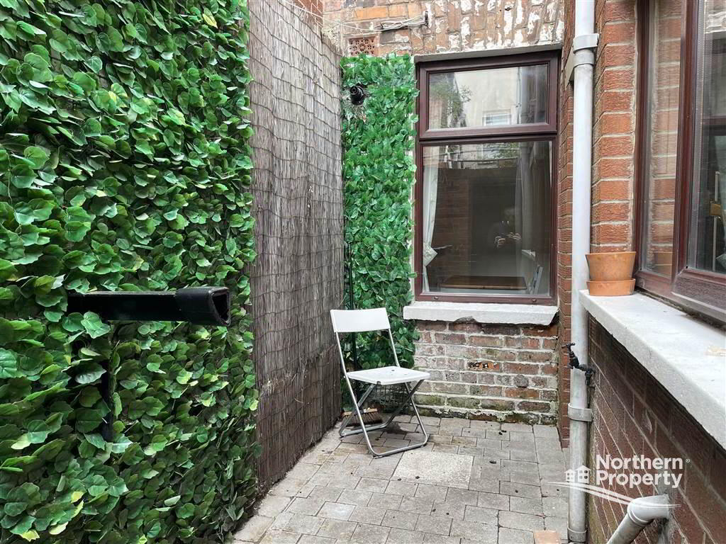 Photo 16 of 19 Hawthorn Street, Belfast