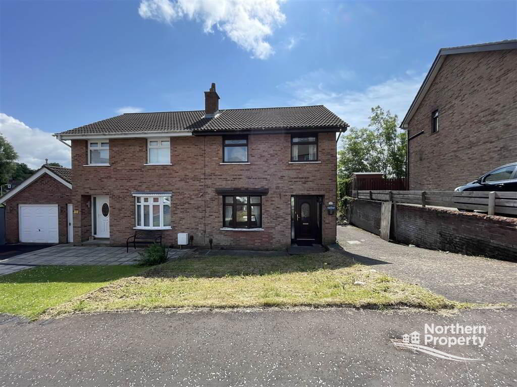 Photo 2 of 73 Wolfhill Avenue South, Belfast